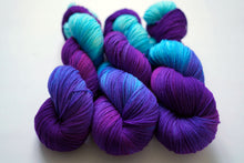 Load image into Gallery viewer, Breaking Violet