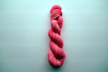 Load image into Gallery viewer, Holly White