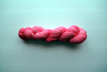 Load image into Gallery viewer, Holly White