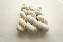 Load image into Gallery viewer, Lily of the Valley