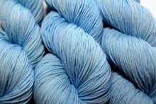 Load image into Gallery viewer, Skyler White Socks Kit